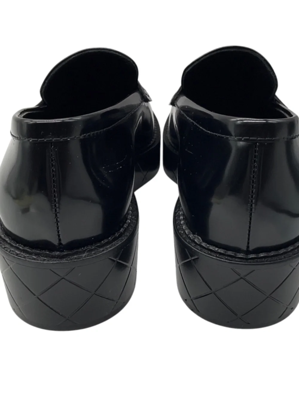 CHANEL BLACK 2024 CC LOGO HEART CLASSIC SHINY CALFSKIN MOCCASINS / LOAFERS